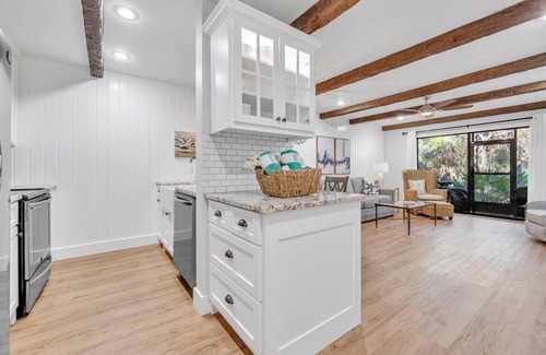 Cliffs of Seagrove House | 6 Bikes! 5-Min Walk to Beach! 2 Pools! Tennis Courts! Family Friendly!