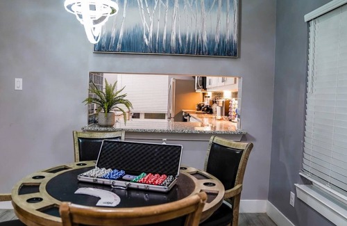 West Dallas House | - 6 BR Big Home w HOT TUB, Firepit, basketball hoop Located near Dallas!