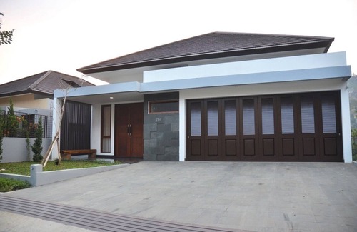 Bandung Villa | 6 BR Hill View Villa with a private pool 2