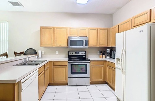 Calabay Parc House | 6 BR Princess Villa w/South Facing Pool Near Dw