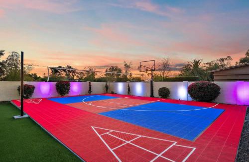 Shea North Estates House | 6 BR w Sport Court Pool Playground Hot Tub Arcade