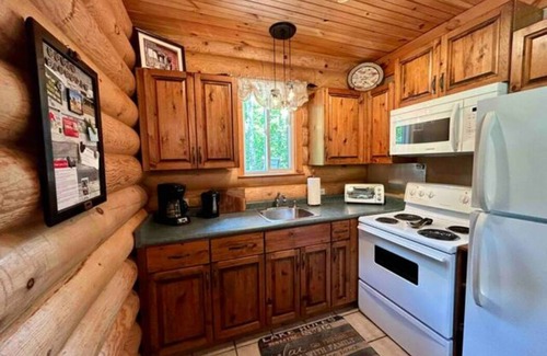 Unorganized Centre Parry Sound Cabin | 6 Cabins - Lakefront - 4 Season