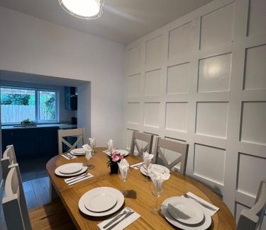 Galway City Centre Apartment | 6 Eyre Square Lane