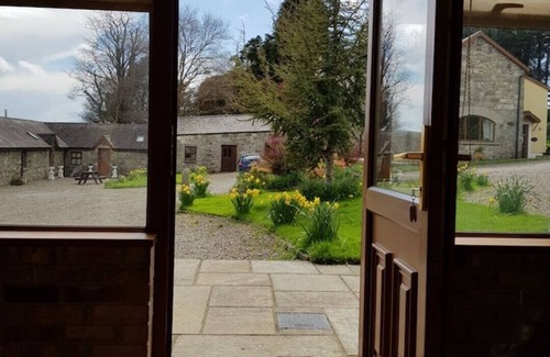 Knockaderry Cross Roads House | 6 granite cottages in a courtyard set in 5 acres of gardens in rural Ireland