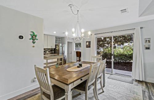 Lawton Woods Villa | 6 Indigo Lane