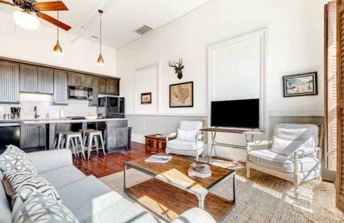 Galveston House | 6 Individual Lofts ~ Shared Common Area · Sleeps 23! Hendley Market Lofts