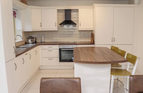Castlemartyr Cottage | 6 LIOS NA MBAN, family friendly in Ladysbridge, County Cork