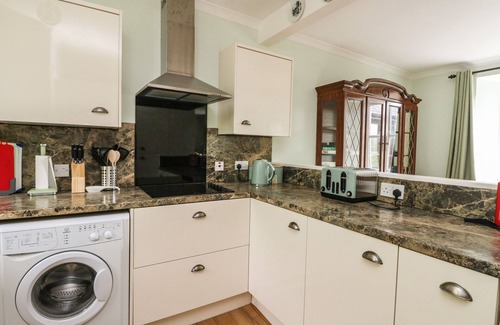 Arisaig Cottage | 6 LOWLANDS, pet friendly, country holiday cottage in Arisaig