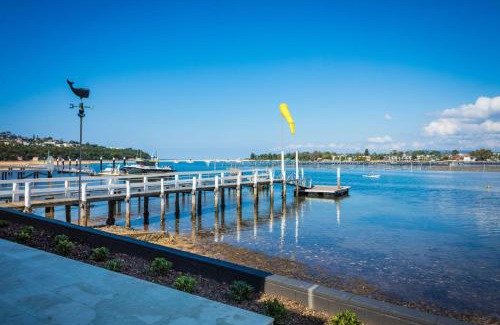 Merimbula House | 6 Main Street "SouthWind"