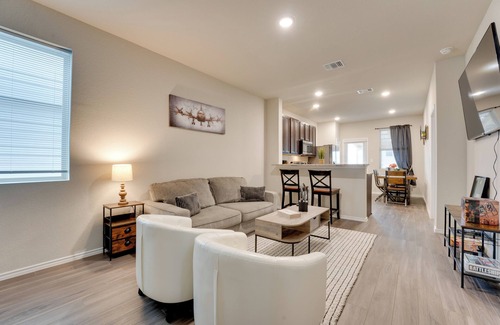 West San Antonio House | 6 Mi to AFB: Pool & Hot Tub Haven w/Game Room