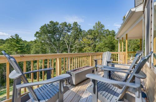 Front Royal House | 6 Mi to Appalachian Trail Modern Front Royal Gem!
