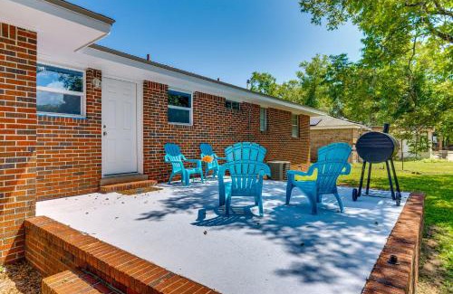 Northeast Pensacola House | 6 Mi to Dtwn Pensacola Family-Friendly Gem!