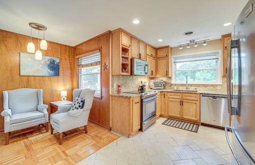 Tulsa House | 6 Mi to Dtwn: Waterfront Home in Tulsa!