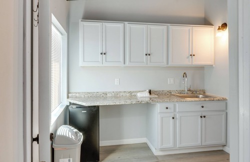 Frazier Park Apartment | 6 Mi to Hiking: Apartment in Frazier Park