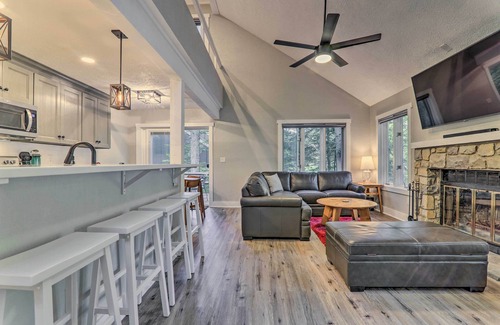 White Haven House | 6 Mi to Lake Harmony: Quiet Getaway w/Deck!