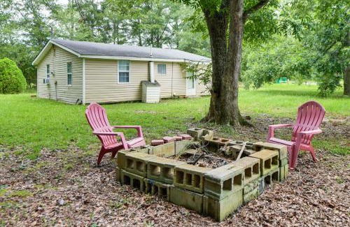Kathleen House | 6 Mi to Museum of Aviation Rural Kathleen Home
