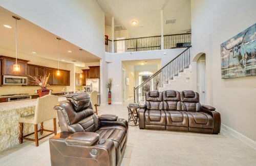 San Antonio House | 6 Mi to SeaWorld Pet-Friendly Home with Pool Access