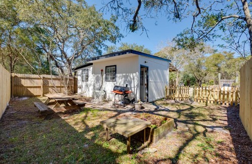 Magnolia Bluffs Apartment | 6 Mi to St George Island Cozy Gulf Coast Retreat!