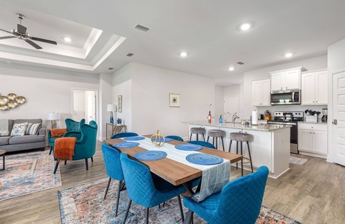 Port St. Joe House | 6 Min Walk to Beach – Pool ,Golf Cart, bikes & BBQ