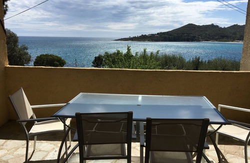 Favone Apartment | 6-person apartment, 1st floor, superb sea view, direct access to the beach