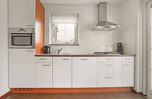 Municipality of Nissewaard House | 6-person bungalow in the holiday park Landal Zuytland Buiten