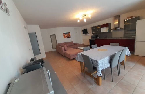 Brantome-en-Perigord Cottage | 6-person gîte with swimming pool