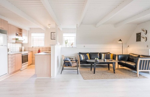 Bjerregaard House | 6 person holiday home in Hvide Sande