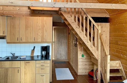 Bomlo House | 6 person holiday home in FOLDRØYHAMN