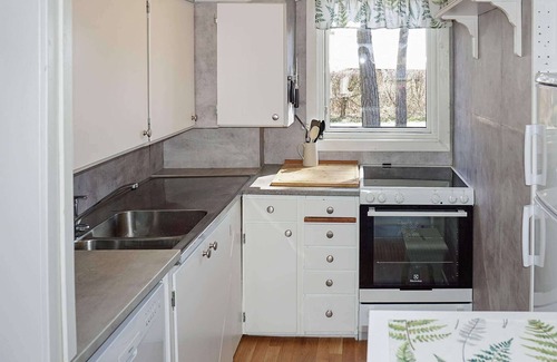 Bergkvara House | 6 person holiday home in BERGKVARA-By Traum