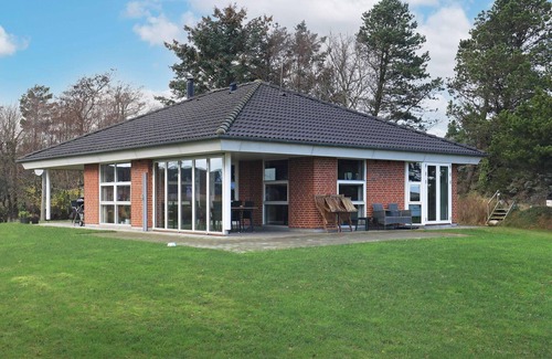 Ho House | 6 person holiday home in Blåvand