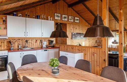 Skødshoved Strand House | 6 person holiday home in Knebel-By Traum