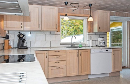 Skødshoved Strand House | 6 person holiday home in Knebel-By Traum