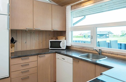 Grønninghoved Strand House | 6 person holiday home in Sjølund-By Traum