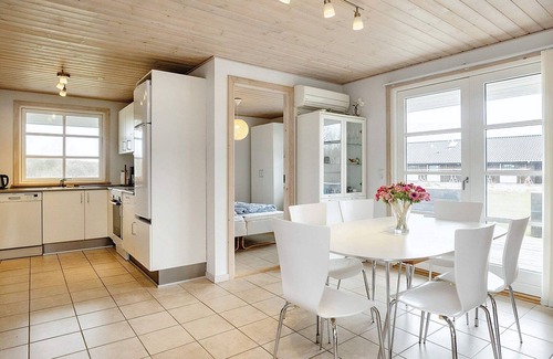 Tranum House | 6 person holiday home in Brovst-By Traum