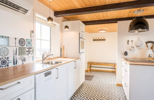 Henne Strand House | 6 person holiday home in Henne