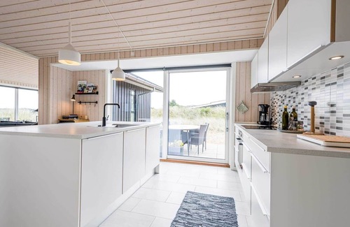 Henne Strand House | 6 person holiday home in Henne