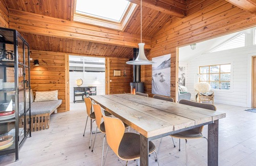 Henne Strand House | 6 person holiday home in Henne