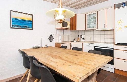 Henne Strand House | 6 person holiday home in Henne-By Traum