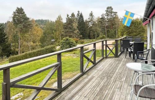 Orust O House | 6 person holiday home in HENÅN
