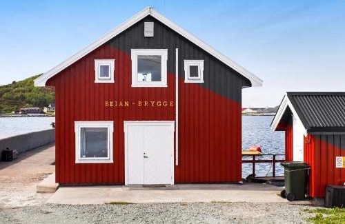 Beian House | 6 person holiday home in Brekstad