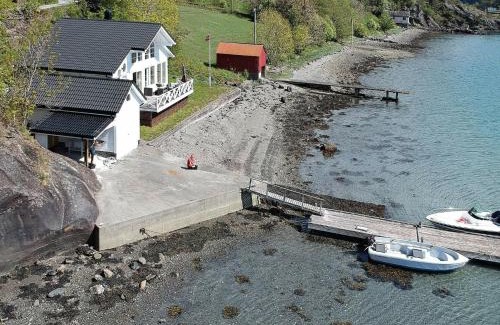 Etne House | 6 person holiday home in ETNE