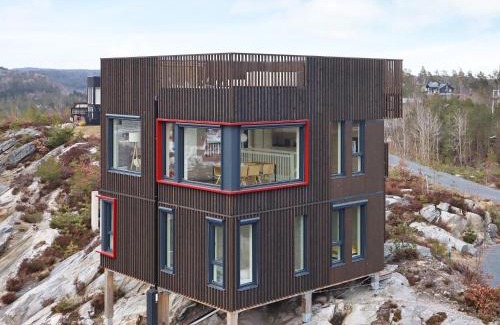 Risor House | 6 person holiday home in Søndeled