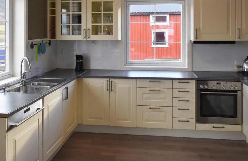Oksvoll House | 6 person holiday home in Oksvoll