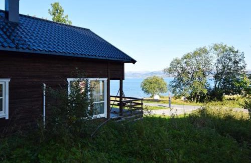 Torget House | 6 person holiday home in Sømna
