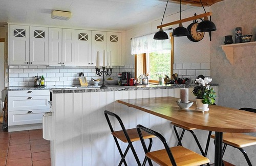Lerum Municipality House | 6 person holiday home in FLODA