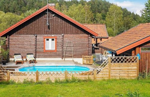 Lerum Municipality House | 6 person holiday home in FLODA