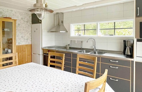 Orust O House | 6 person holiday home in HENÅN