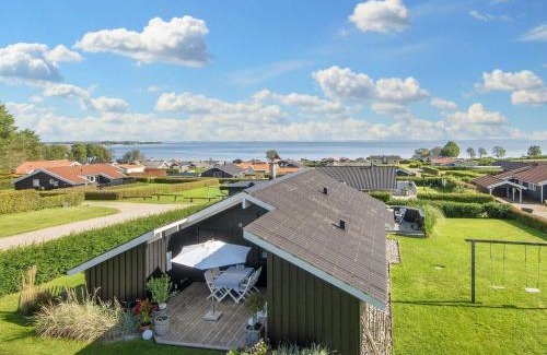 Grønninghoved Strand House | 6 person holiday home in Sjølund-By Traum
