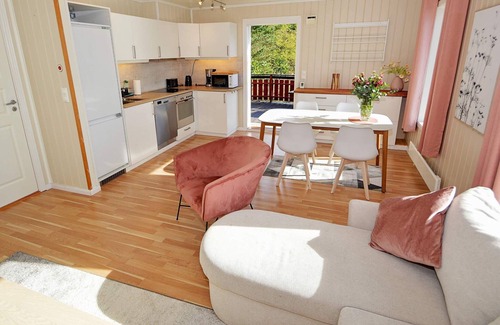Arendal Apartment | 6 person holiday home in EYDEHAVN