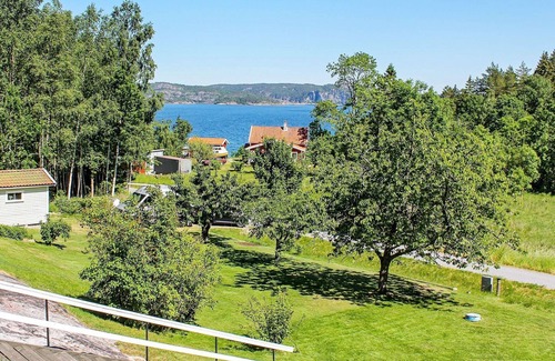 Brastad House | 6 person holiday home in BRASTAD
